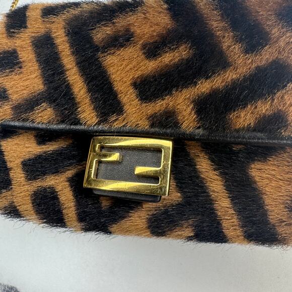 Fendi Zucca Shearling Baguette Charm Nano FF 2022 Crossbody Mini Bag Gold Chain - Picture 5 of 14